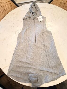 Fashion Clothing Sleeveless Gray Hooded Romper w Front Zip Swim Coverup NWT Med